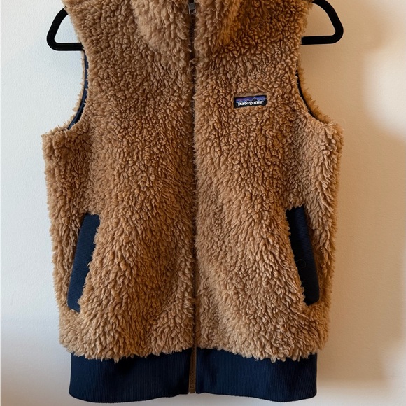Patagonia Teddy Boucle Brown Vest - Picture 6 of 13